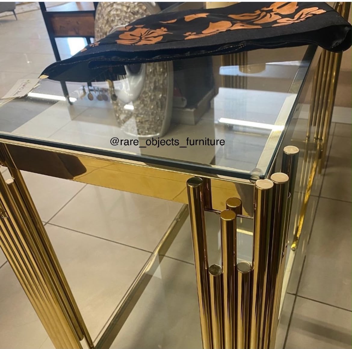 LUXURY 2-TIER GLASS CONSOLE TABLE IN GOLD